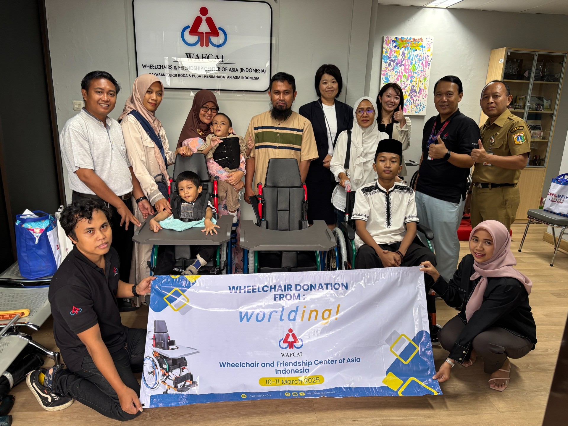 株式会社ワールディング様によるご訪問と車いす寄贈のご報告